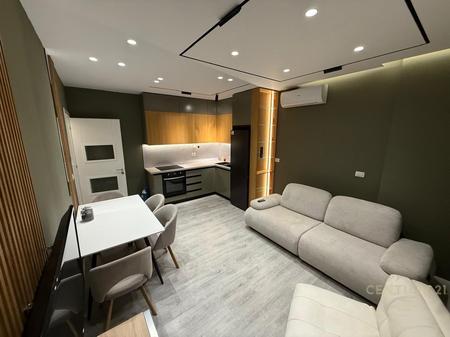 2+1 apartment with parking space for rent in Ali Dem!