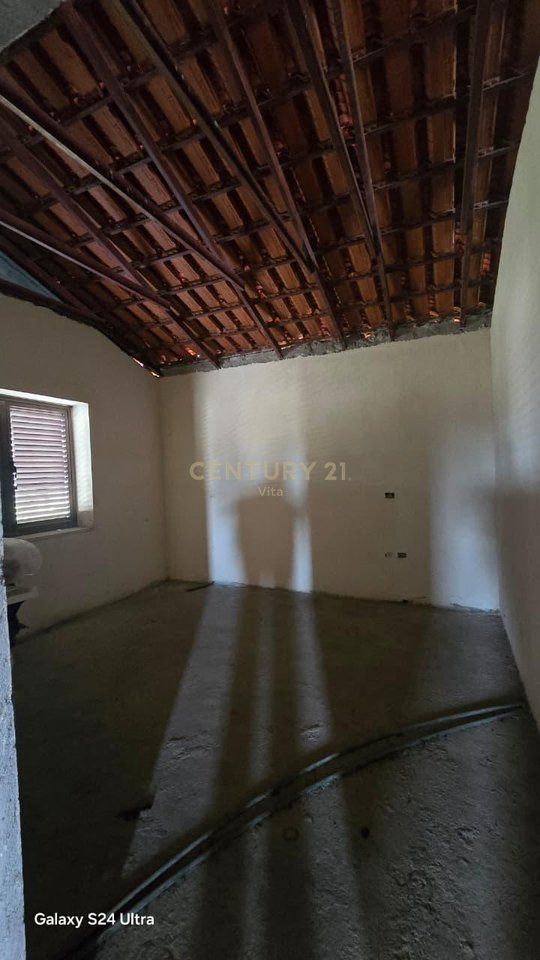 SHITET VILE 2 KATESHE NE ARAPAJ , DURRES  !!