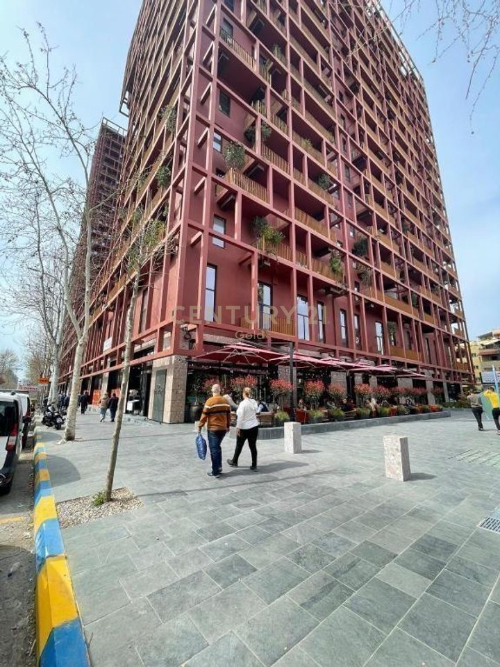 In Affitto Unità Commerciale "Tirana Garden Building" Via Kavaja, Tirana - 1200€ | 116 m2.