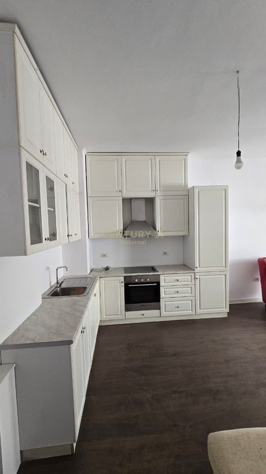 Apartament 2+1+2 per Shitje te Kopshti Zoologjik