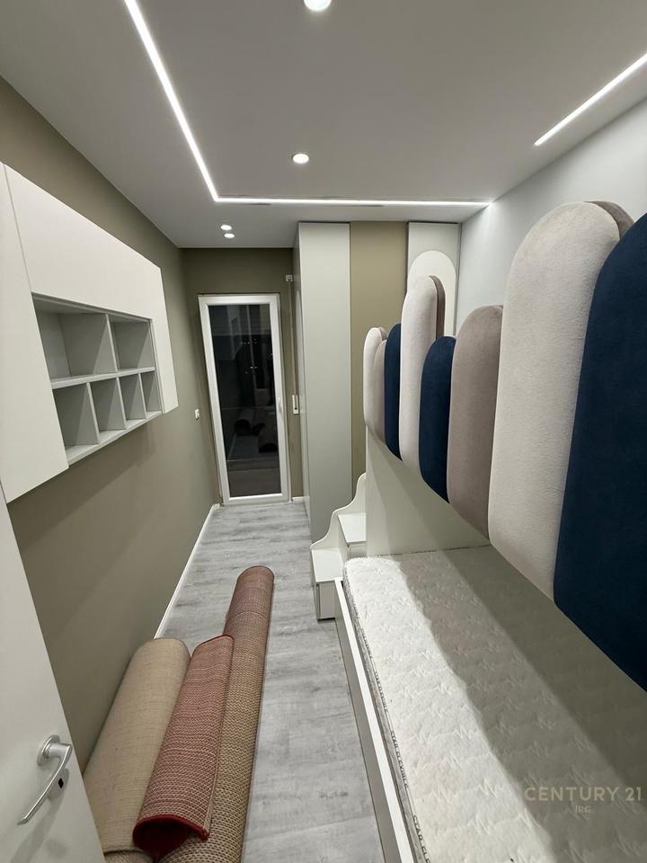 2+1 apartment with parking space for rent in Ali Dem!