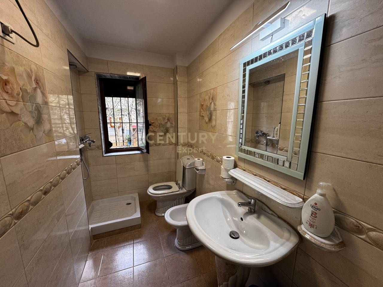 2+1 FOR RENT AT ALI DEMI !!!