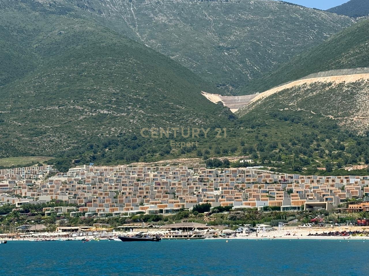 VILË PËR SHITJE NË GREEN COAST, PALASË!!