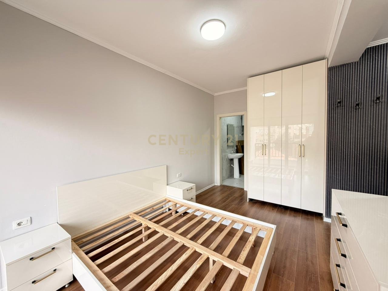 APPARTAMENTO IN AFFITTO IN VIA DURAZZO!