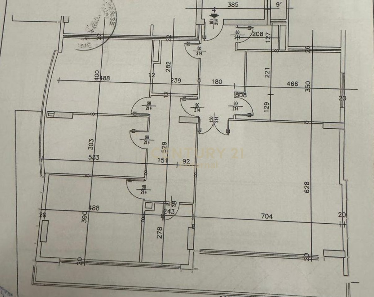 Shitet Apartament 3+1+Parkim Galeria ETC!