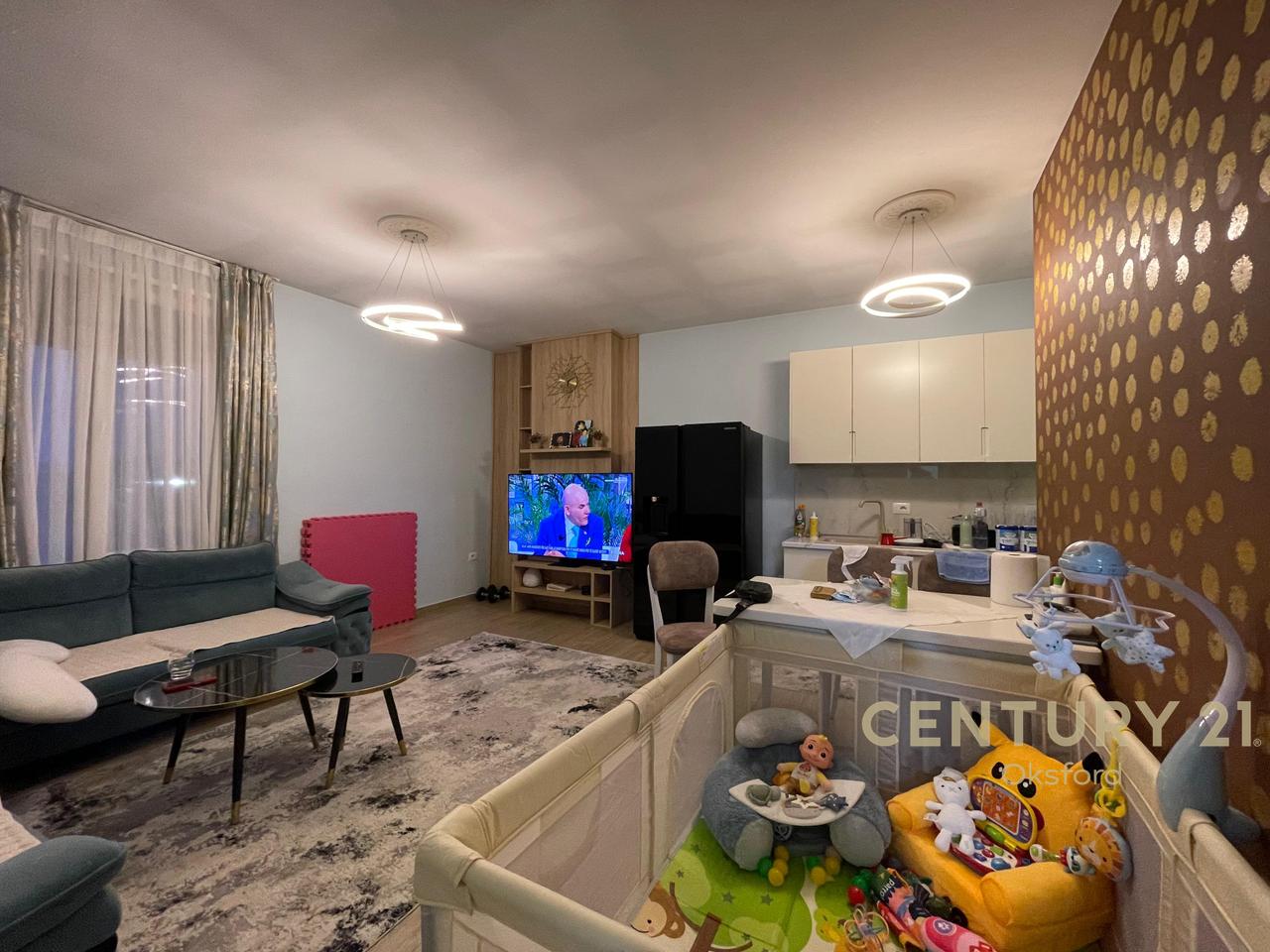 SHITET APARTAMENT 2+1 TE SHKOLLA E BASHKUAR