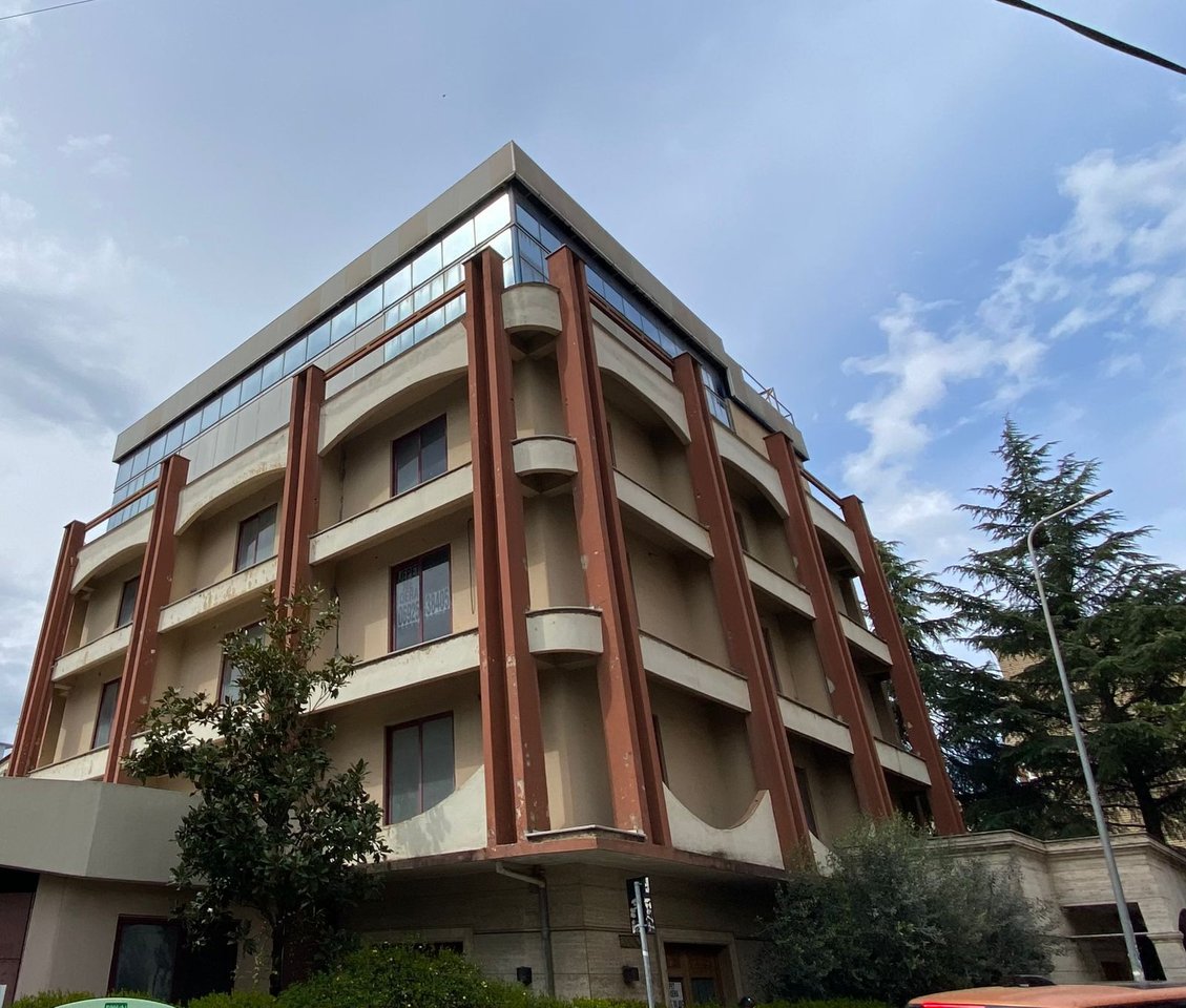 EXCLUSIVE! WE RENT BUSINESS PREMISES 5 FLOORS NEAR THE LAST STATION OF NEW TIRANA
