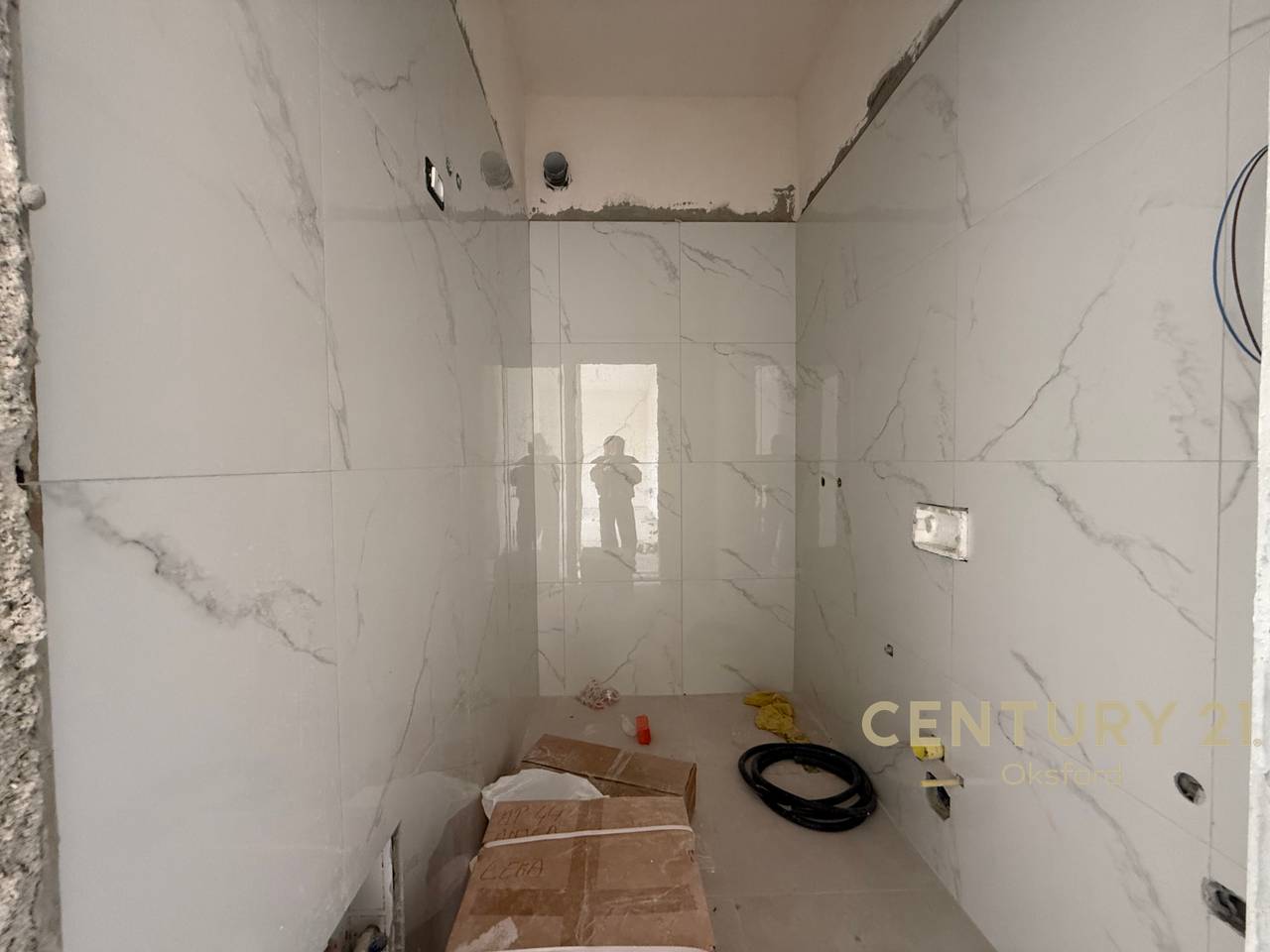 SHESIM APARTAMENT 1+1,TEK ISH FUSHA E AVIACIONIT!