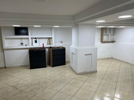 Business space for rent in the heart of Ish-Blloku, near the Agimi buildings