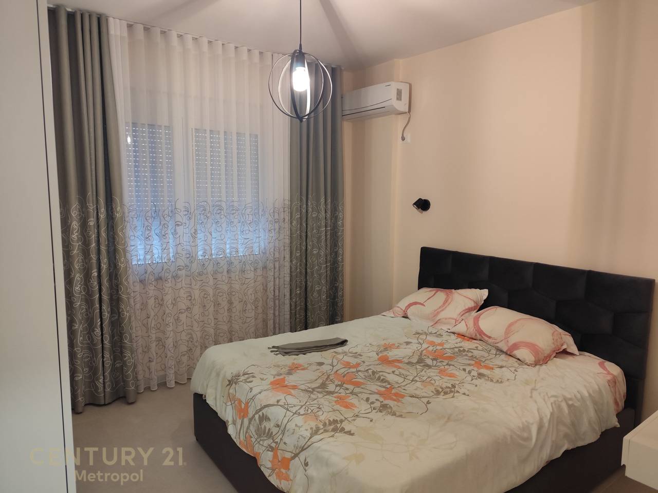 APARTAMENT 1+1 PER QIRA PRANE MYSLYM SHYRI!