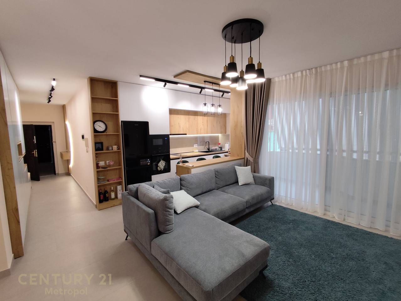 APARTAMENT 1+1 PER QIRA PRANE MYSLYM SHYRI!