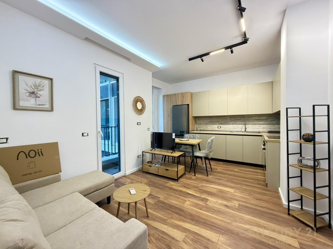 1+1 APARTMENT FOR RENT NEAR THE PARIS COMMUNE!