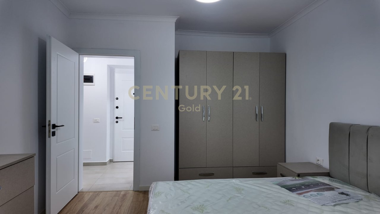 JEPET ME QIRA APARTAMENT 1+1 PRANE XHAMLLIKUT !