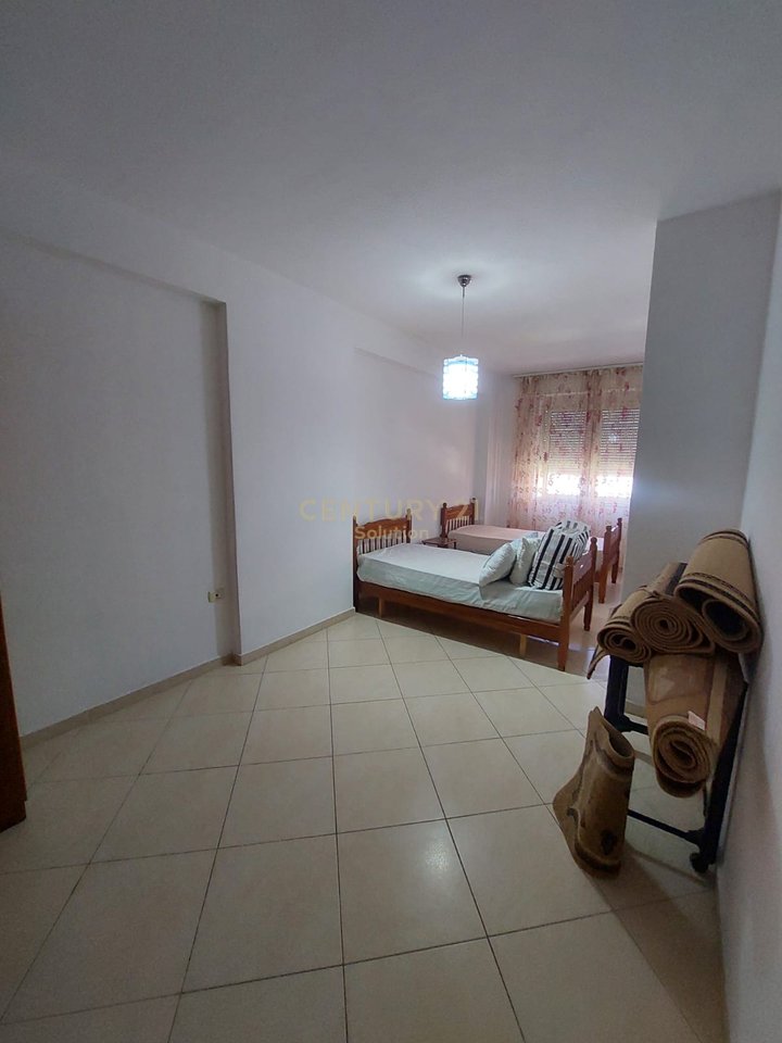APARTAMENT 2+1+2 PER QIRA TEK VILA-L !