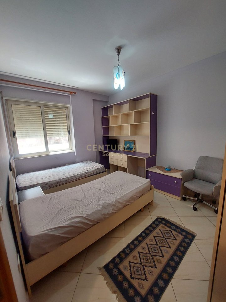 APARTAMENT 2+1+2 PER QIRA NE ASTIR!