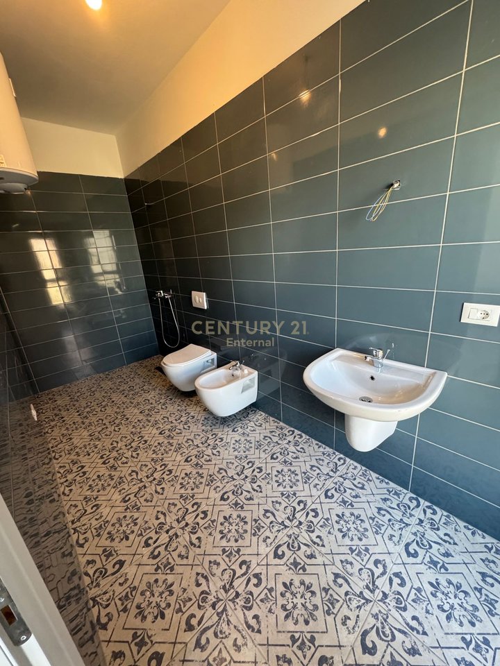Aura Complex - Spazio Ufficio 1+1 in Affitto in Via Dritan Hoxha