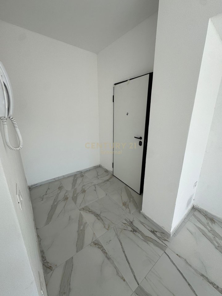 Aura Complex - Appartamento Investito 1+1 per Ufficio in Via Dritan Hoxha