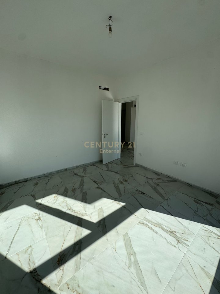 Aura Complex - Appartamento Investito 1+1 per Ufficio in Via Dritan Hoxha