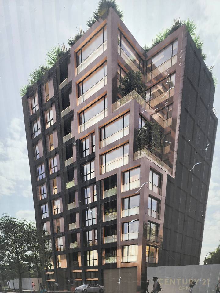 Shitet apartament 2+1 prane Shkolles Kuqe!