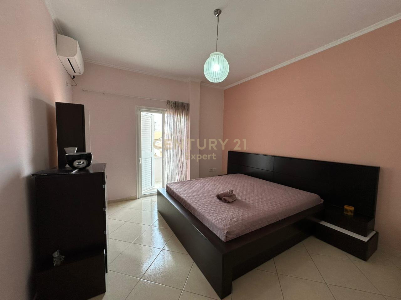 Apartament 3+1+2 Per Qira Tek Vilat Gjermane.