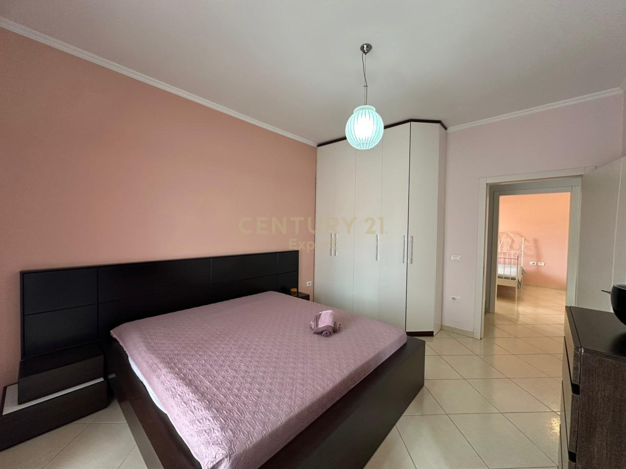 Apartament 3+1+2 Per Qira Tek Vilat Gjermane.