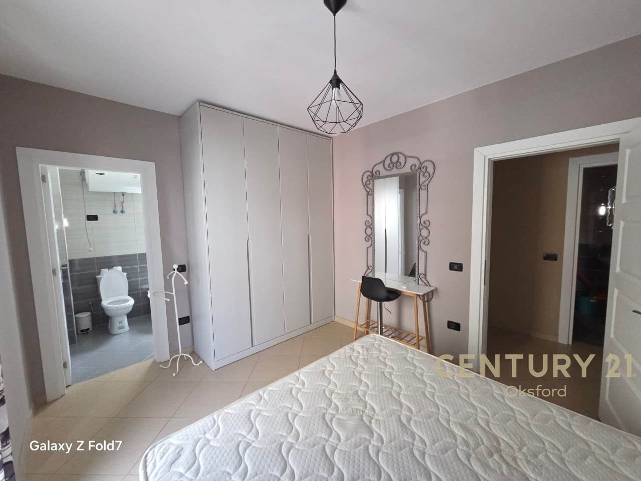 SHESIM DY APARTAMENTE 2+1+2 dhe 1+1 NE SHENGJIN 100 METRA LARG DETIT !