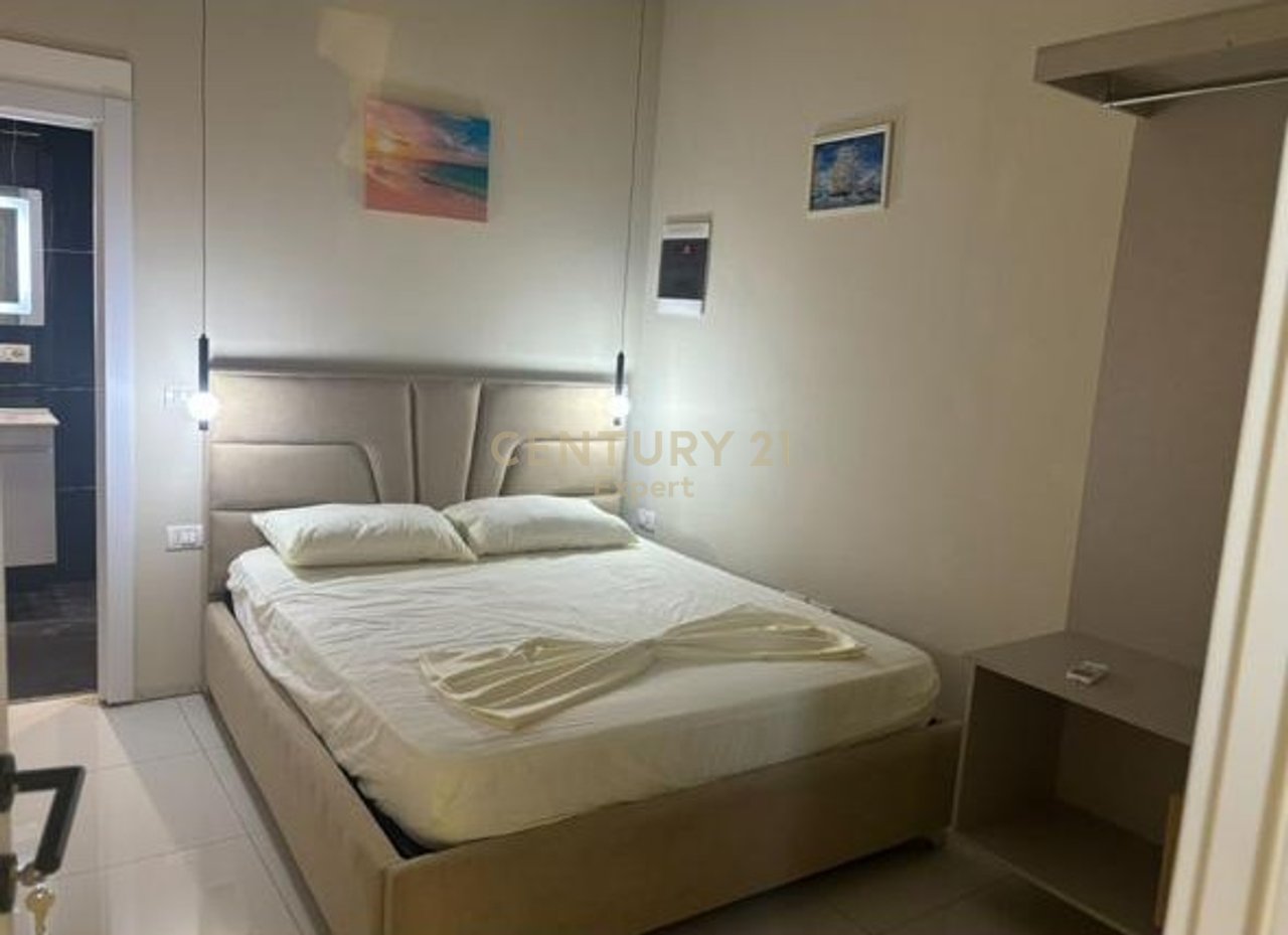 Shitet apartament (garsoniere) në katin 0, në zonën Ujë i Ftohtë, Vlorë.