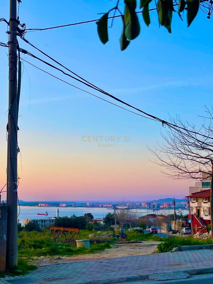 Shitet apartament (garsoniere) në katin 0, në zonën Ujë i Ftohtë, Vlorë.