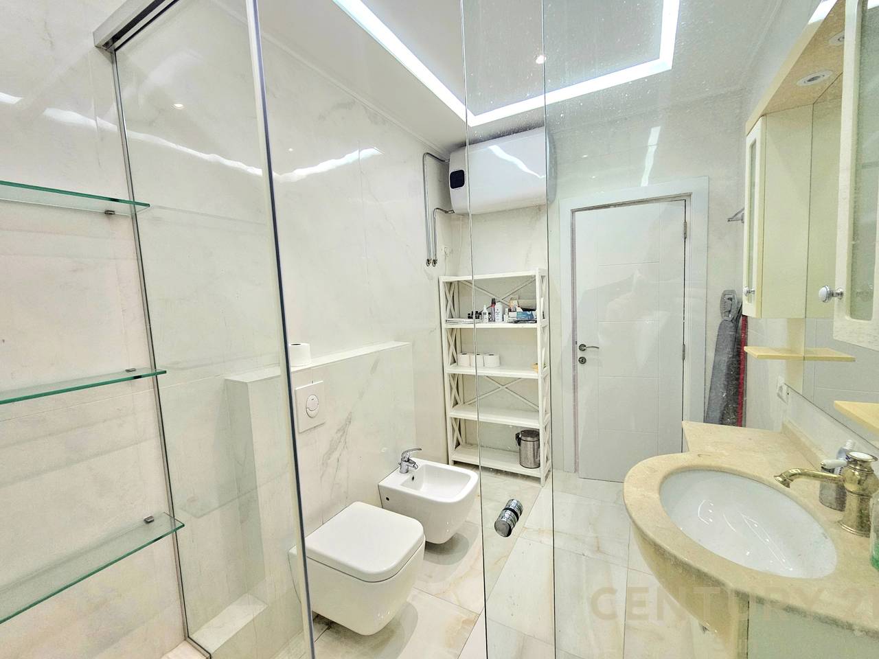 APARTMENT 2+1+PARKING FOR RENT ON BARRICADE STREET