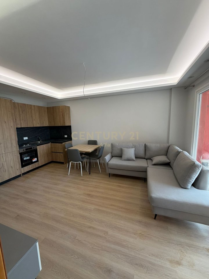 2+1 apartment for rent in the Astiri area, near Vila L!