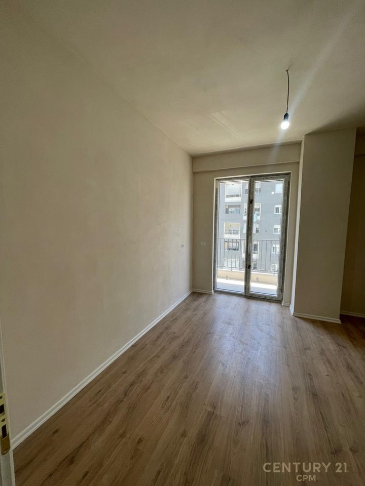 APPARTAMENTO 3+1+2 IN VENDITA A PARIS COMMUNE, BEGA07