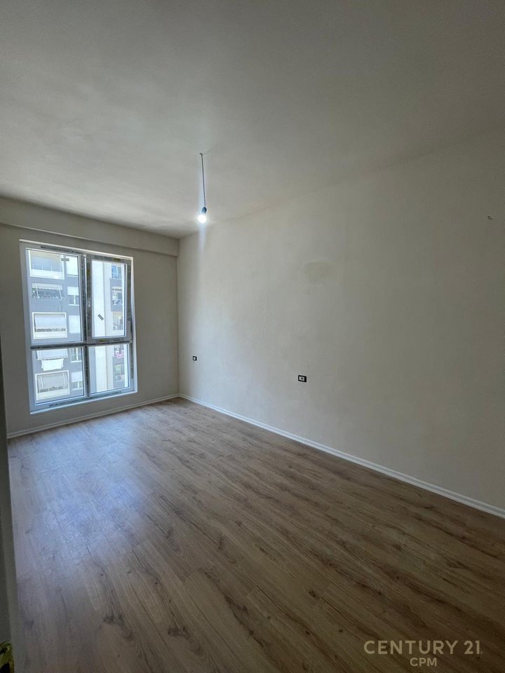 APPARTAMENTO 3+1+2 IN VENDITA A PARIS COMMUNE, BEGA07