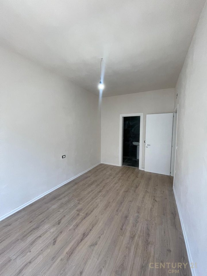 APPARTAMENTO 3+1+2 IN VENDITA A PARIS COMMUNE, BEGA07