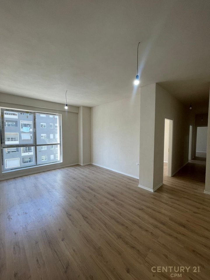 APPARTAMENTO 3+1+2 IN VENDITA A PARIS COMMUNE, BEGA07