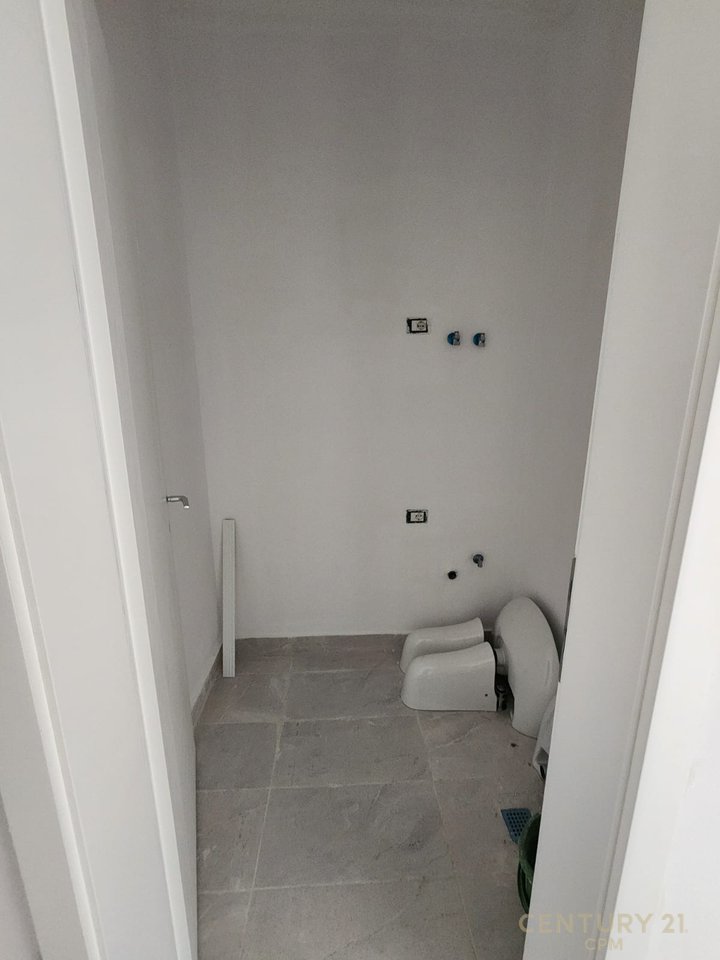 Appartamento 2+1+2 in vendita a Radison Dry Lake, Tirana - €275.000 | 128 m²