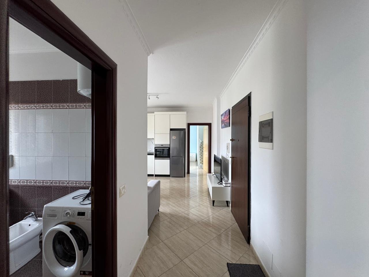 JEPET PER QIRA AFATGJATE APARTAMENTI 2+1, NE SKELE!