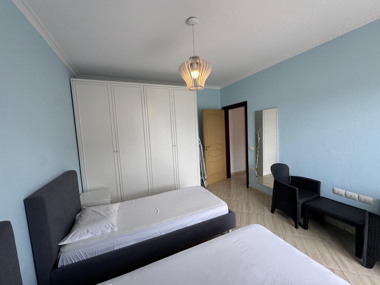 JEPET PER QIRA AFATGJATE APARTAMENTI 2+1, NE SKELE!