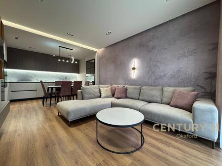 APARTAMENT 1+1 PLUS POST PARKIMI PËR QIRA TE SHKOLLA E KUQE