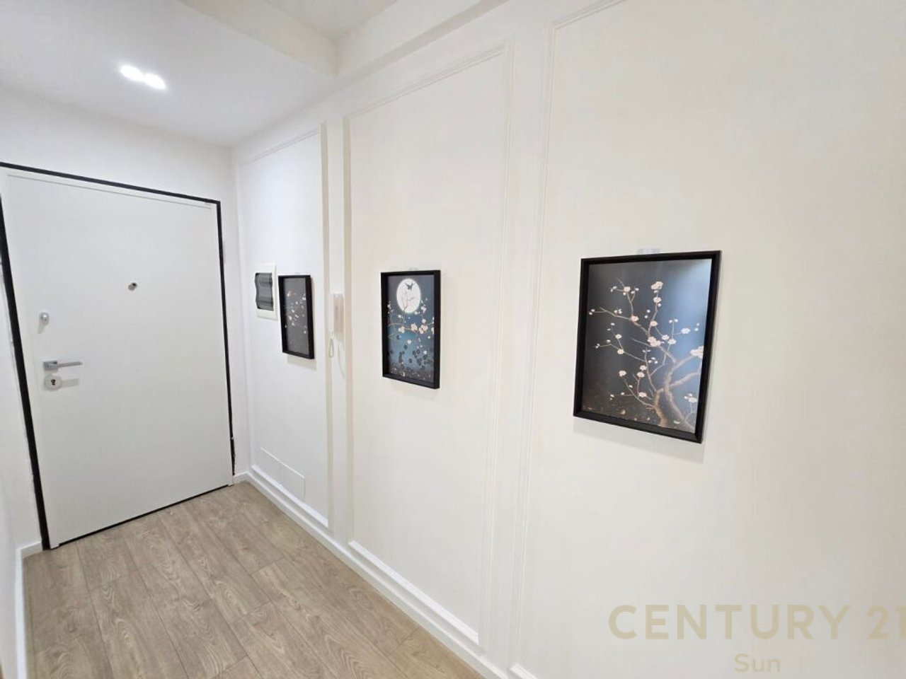 APARTAMENT LUKSOZ  2+1+2 POSTE PARKIMI TEK LIQENI I THATE!