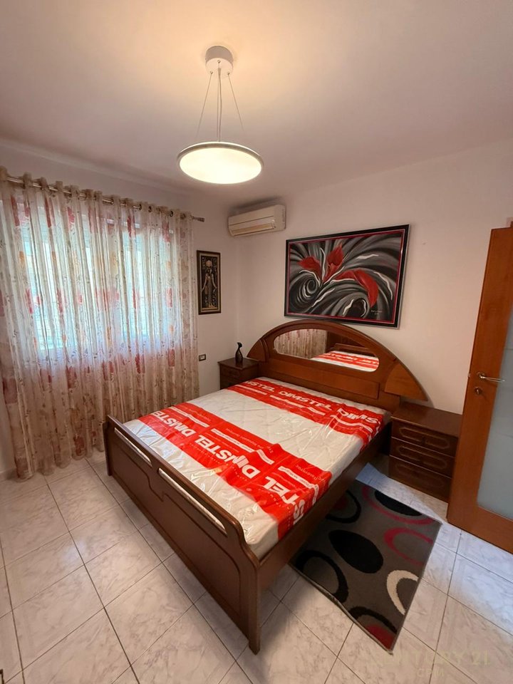 APARTAMENT 1+1 ME QIRA PRANE 21 DHJETORIT!
