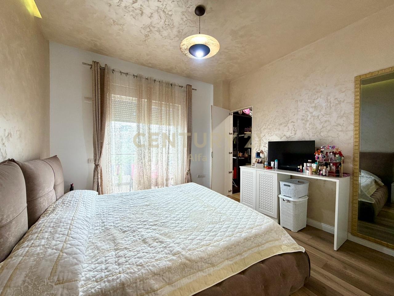 SHESIM, APARTAMENT PREMIUM 2+1+2 me POST PARKIMI, LIQENI I THATE‼️