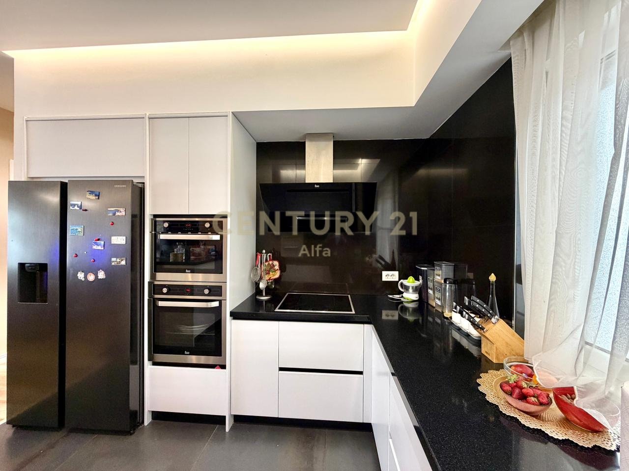 SHESIM, APARTAMENT PREMIUM 2+1+2 me POST PARKIMI, LIQENI I THATE‼️