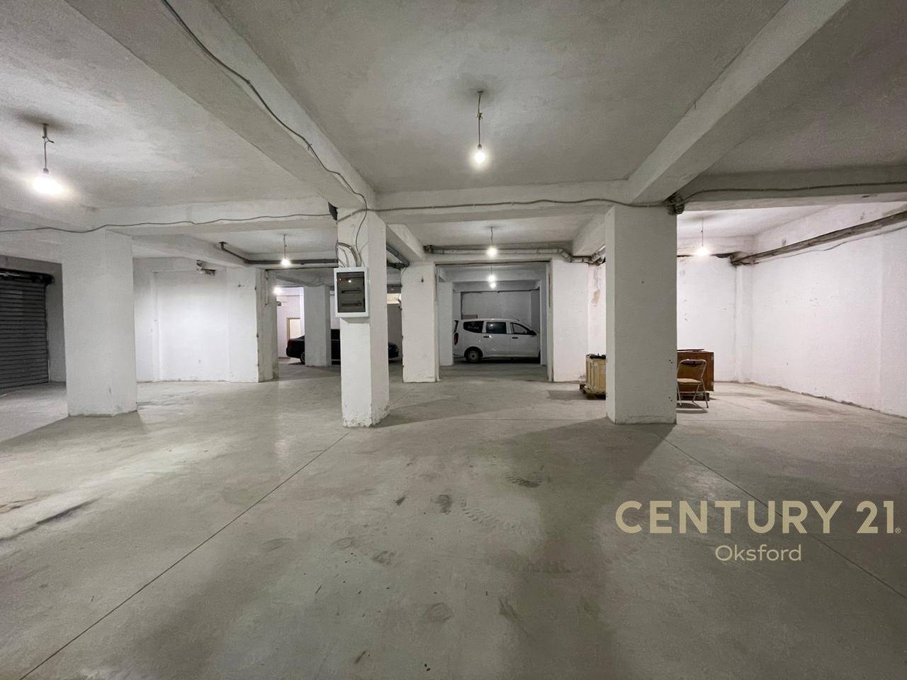 414M2 PARKING AREA FOR SALE IN FRESK