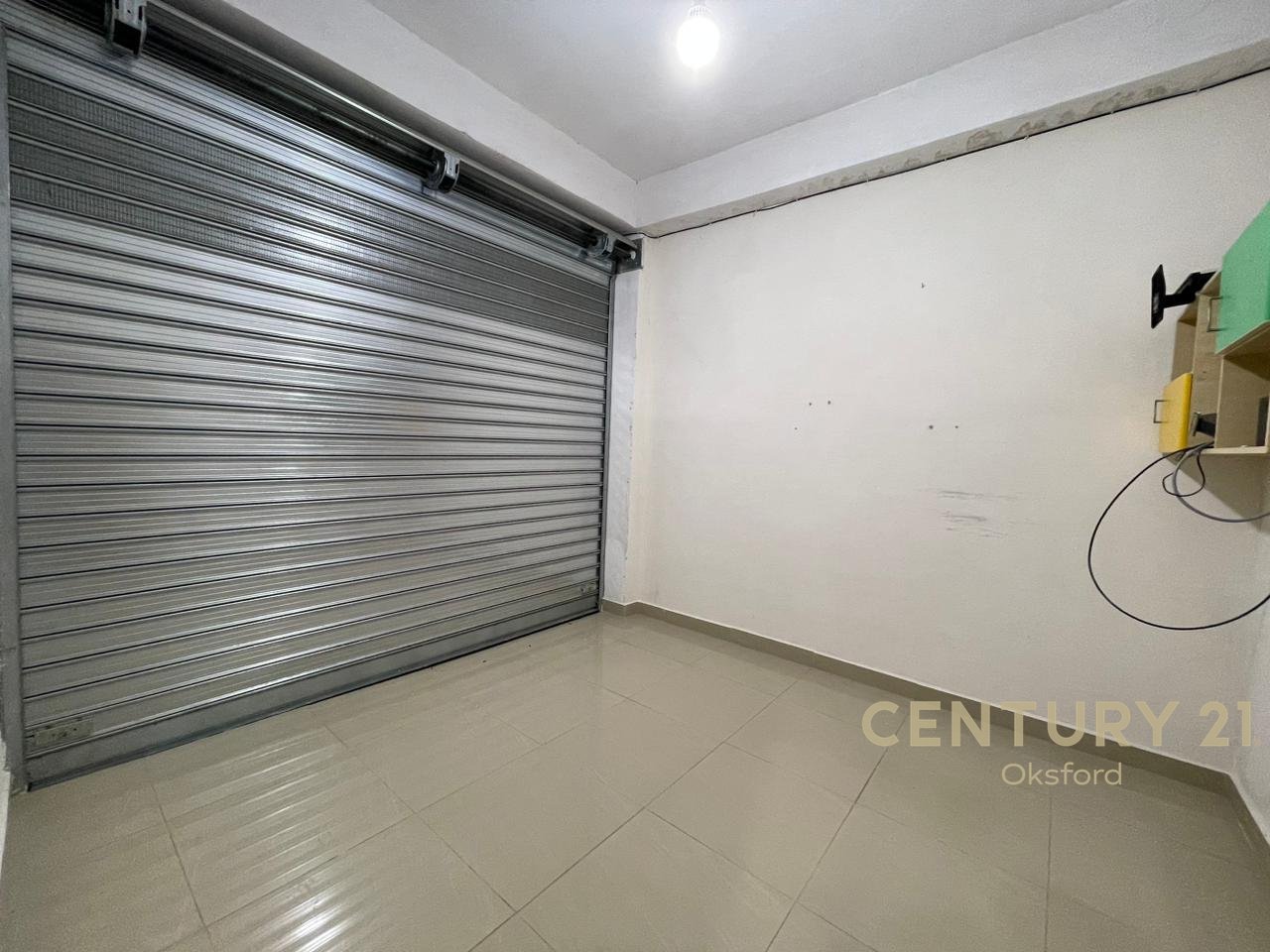 414M2 PARKING AREA FOR SALE IN FRESK