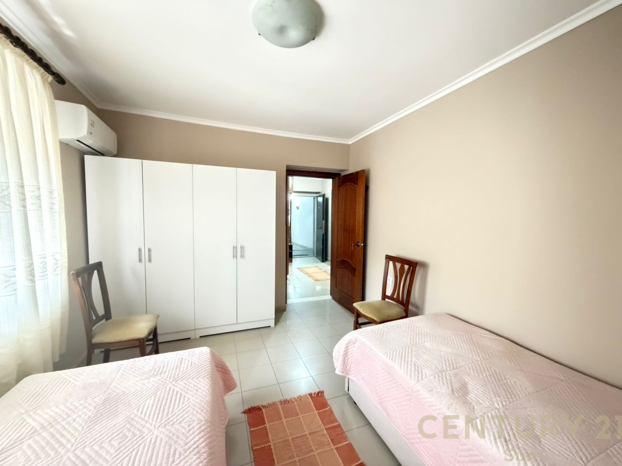 APPARTAMENTO IN AFFITTO 2+1 DI FRONTE ALLA SCUOLA QEMAL STAFA