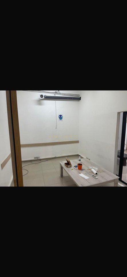 🏢 Unità di Servizio in Affitto – Blue Star, Durrës!