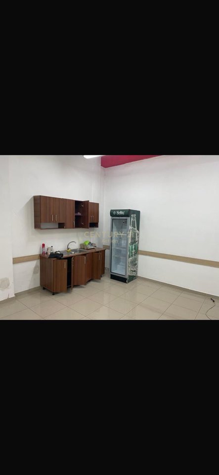 🏢 Unità di Servizio in Affitto – Blue Star, Durrës!