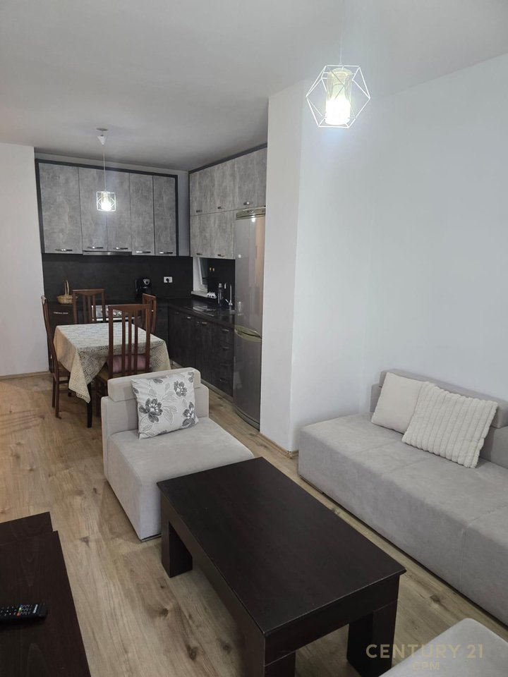 TEK KOMPLEKSI MAGNET JAPIM ME QIRA APARTAMENT 1+1