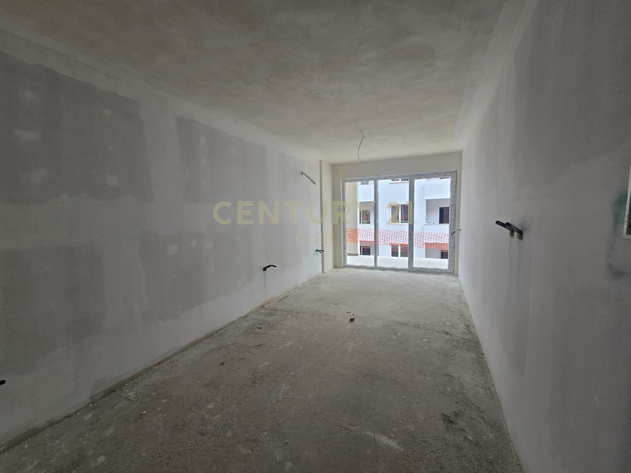 MONOLOCALE IN VENDITA A SUN SEA RESIDENCE, GOLEM!