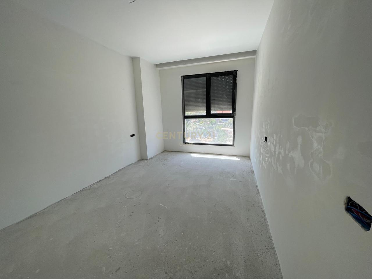 APARTAMENT LUKSOZ PREMIUM 2+1+2 NE SHITJE+GARAZH